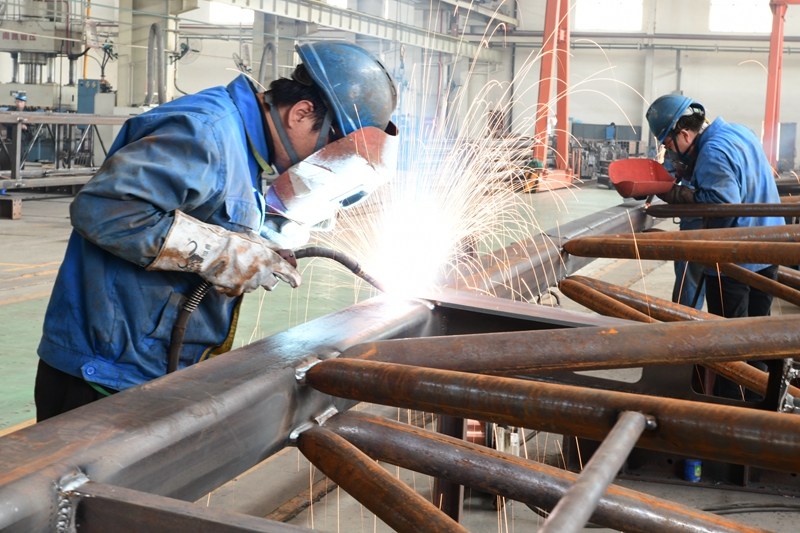 2021年5月七，陜建機股份舉辦為期6個月的“學(xué)黨史建功‘十四五’ 開新局奮進新征程”為主題的勞動競賽1_副本.jpg